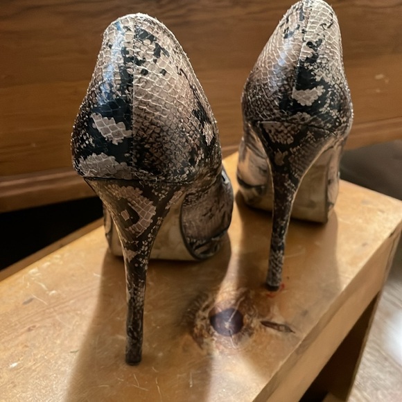 Preview International SnakeSkin Print High Heels Animal Size 8M Black Brown - Picture 3 of 7